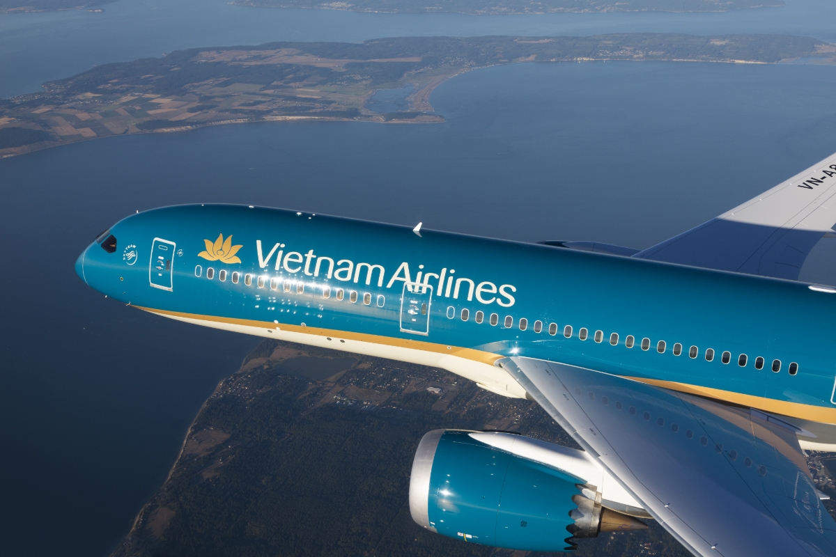 Nhờ kết quả khả quan trong quý 4, lũy kế cả năm 2025, Vietnam Airlines ghi nhận doanh thu hợp nhất hơn 121.429 tỷ đồng, tăng khoảng 10% so với năm trước. Ảnh: Vietnam Airlines.