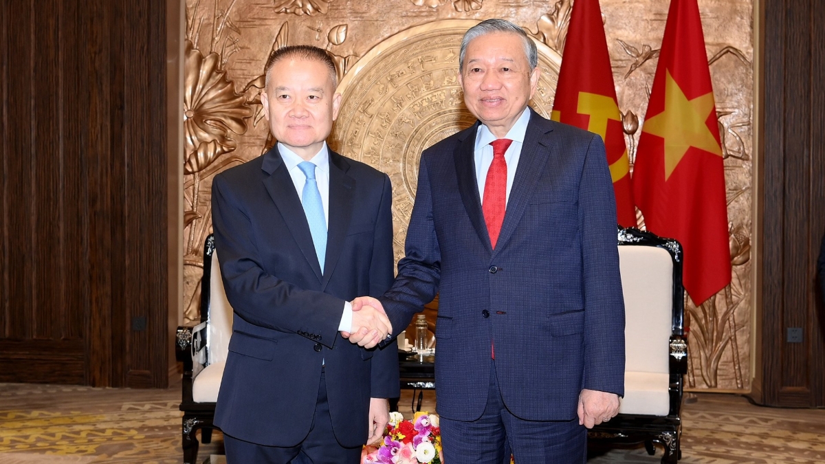 Tổng Bí thư Tô Lâm tiếp đồng chí Lưu Hải Tinh, Đặc phái viên của Tổng Bí thư, Chủ tịch Trung Quốc Tập Cận Bình. Ảnh: Nhân Dân.