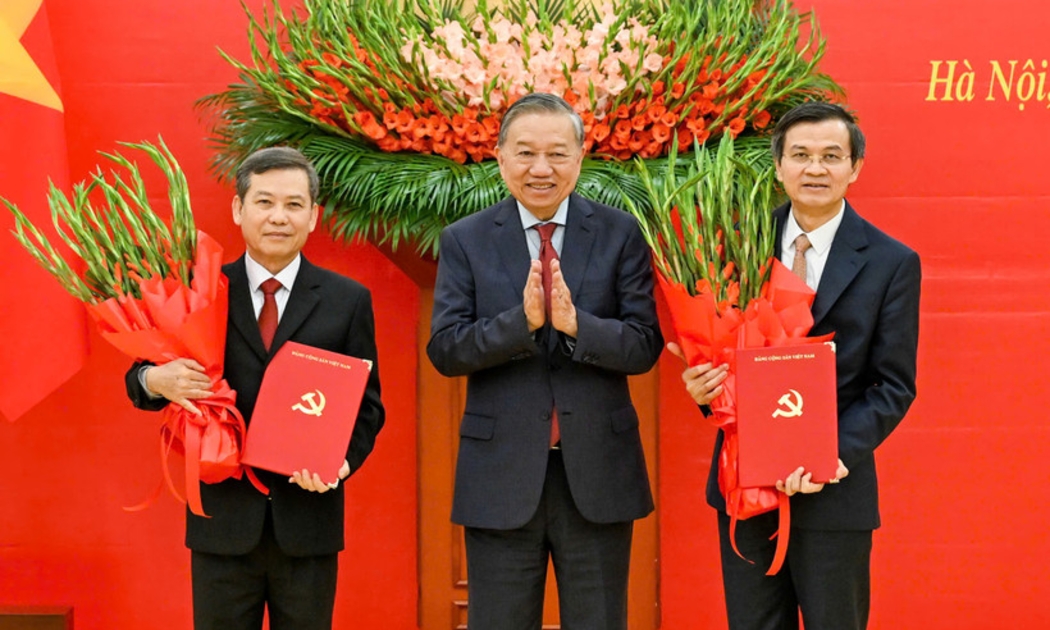 Bộ Chính trị công bố các quyết định về công tác cán bộ