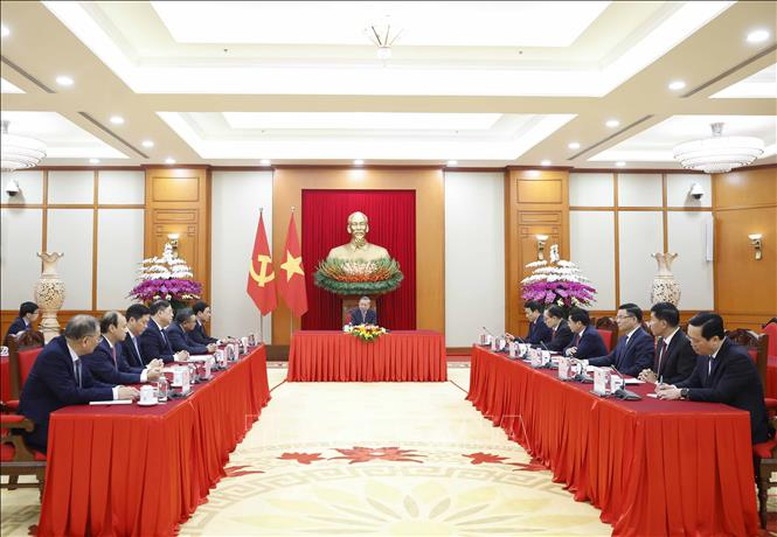 Tổng Bí thư Tô Lâm điện đàm với Tổng Thư ký Đảng Hành động nhân dân Singapore (PAP), Thủ tướng Cộng hòa Singapore Lawrence Wong. Ảnh: TTXVN.