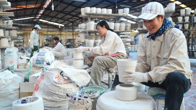 PM calls for more efforts to promote private economic development