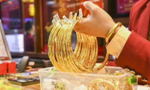 Giá mua, bán vàng miếng giảm 3,4 triệu đồng/lượng trong ngày đầu tuần
