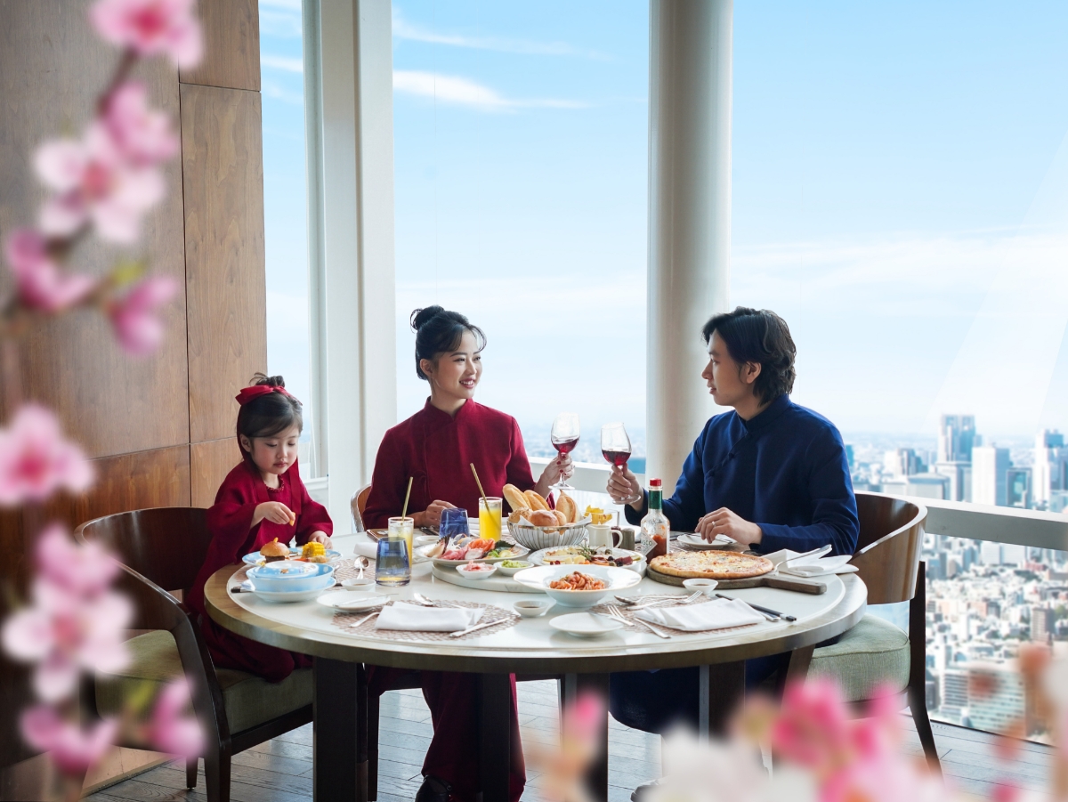 Các khách sạn 5 sao tại Hà Nội đã đồng loạt giới thiệu các chương trình đón Tết Bính Ngọ 2026.