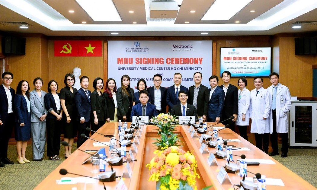 Bệnh viện Đại học Y Dược TP. HCM và Medtronic Việt Nam tăng cường hợp tác nâng cao nguồn nhân lực y tế