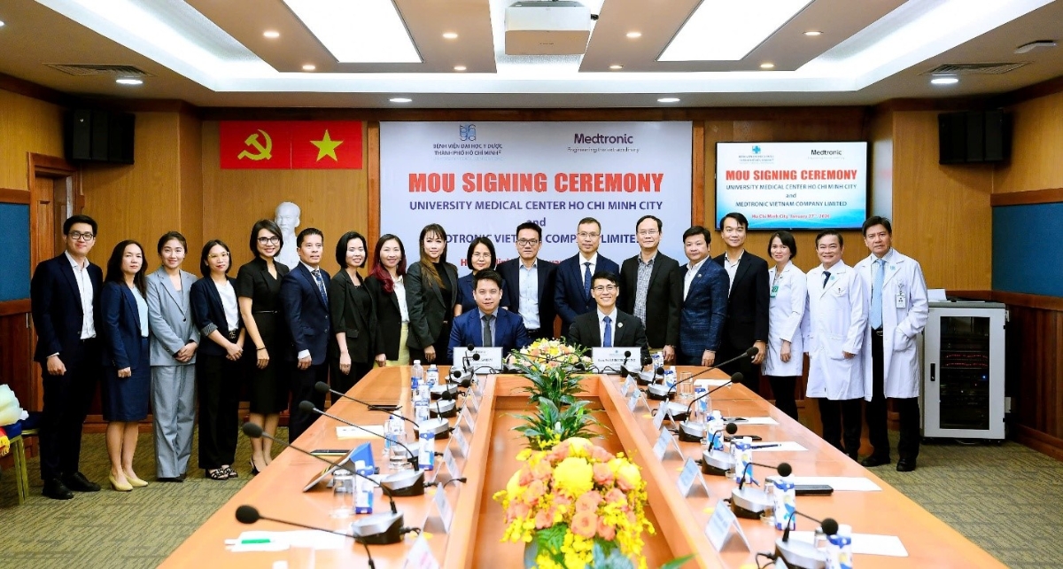 Lễ ký kết lần thứ năm giữa Bệnh viện Đại học Y Dược TP. Hồ Chí Minh (BV ĐHYD) và Công ty TNHH Medtronic Việt Nam.