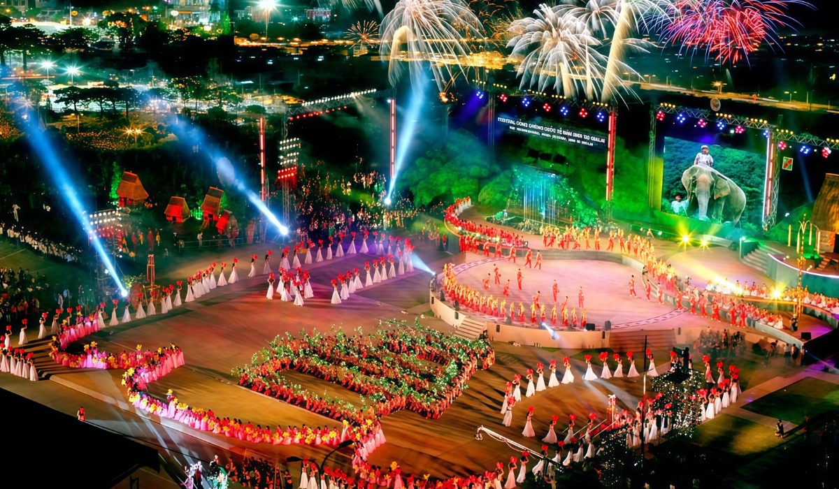 Năm 2026, Gia Lai đặt mục tiêu đón 15 triệu lượt khách, phấn đấu tổng thu từ khách du lịch đạt khoảng 35.000 tỷ đồng.