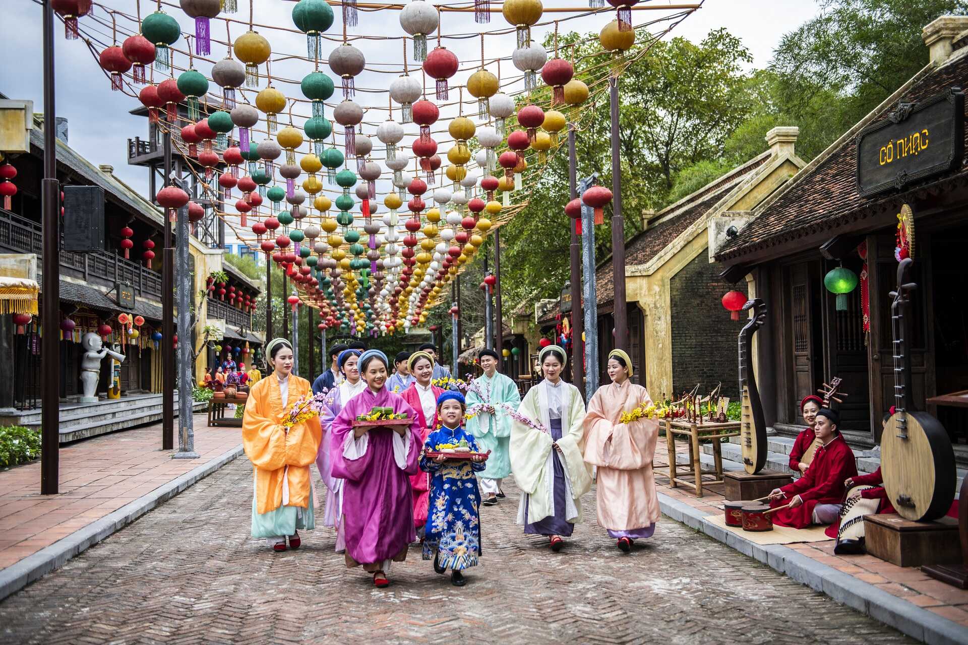 Các tour du lịch trong nước năm nay được thiết kế đa dạng với nhiều mức giá, nhằm đáp ứng nhu cầu các phân khúc du khách Việt.