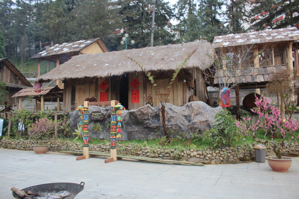 Một góc không gian văn hoá Sa Pa – Tinh hoa hội tụ. Ảnh: Chu Khôi.