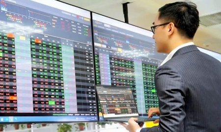 Tiền đầu cơ hoạt động sôi nổi, nhóm nào đang hấp dẫn?