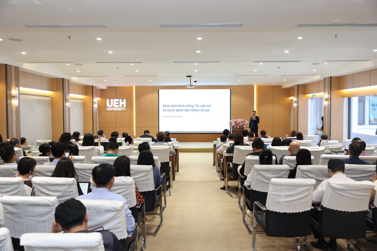 Quang cảnh hội thảo.