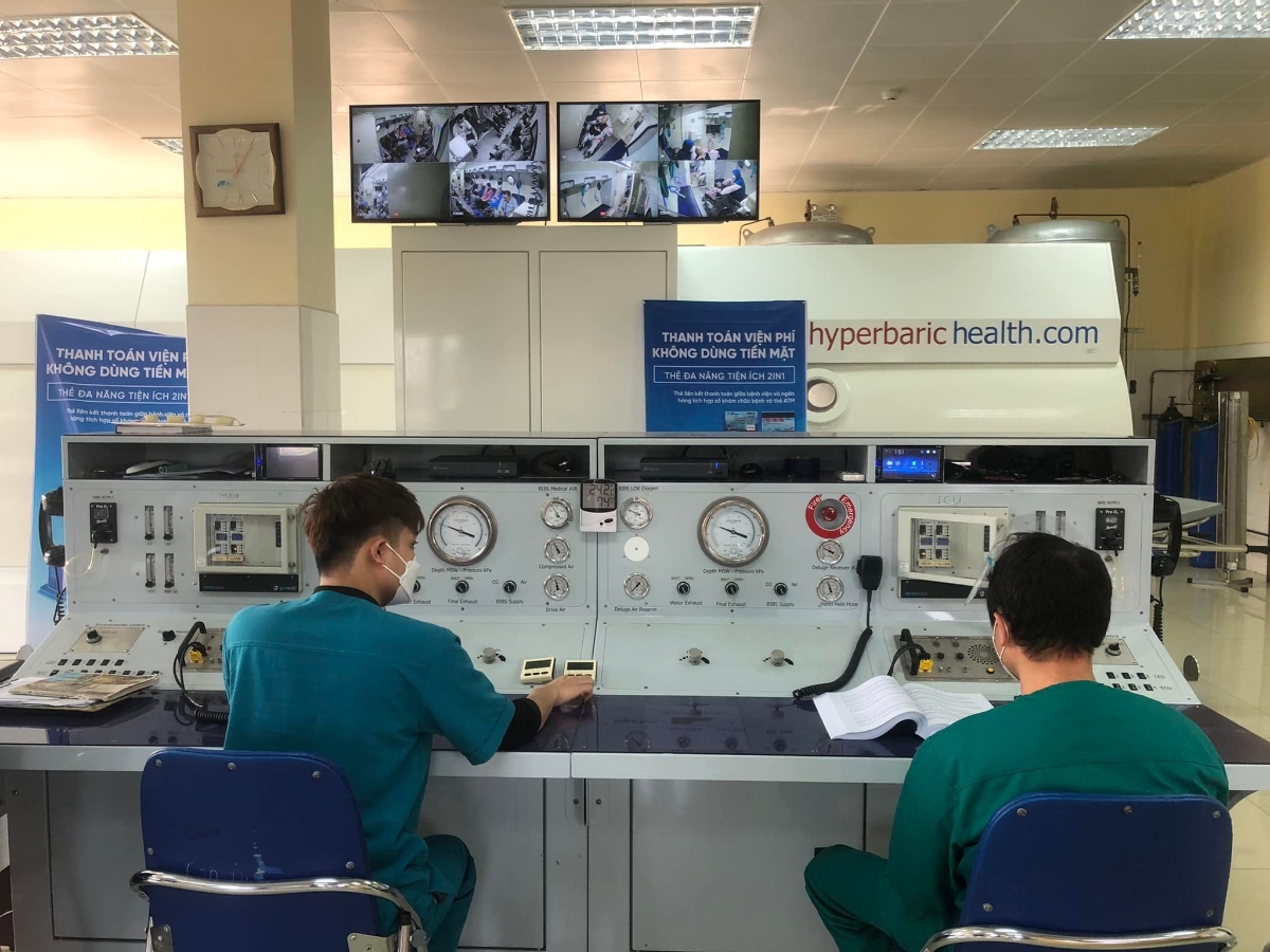 Oxy cao áp được tăng cường để nuôi dưỡng các mô bị tổn thương của cơ thể, rất hiệu quả trong phục hồi chức năng.