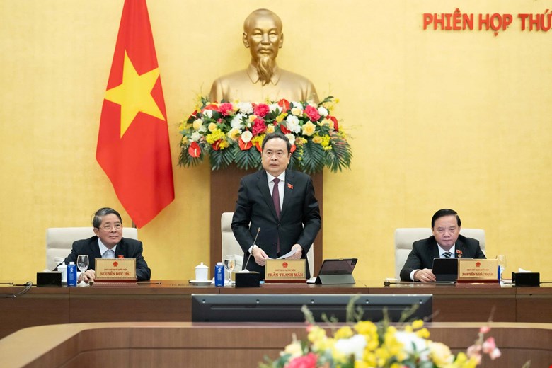 Phó Chủ tịch Quốc hội, Thượng tướng Trần Quang Phương điều hành phiên họp. Ảnh: Quốc hội.