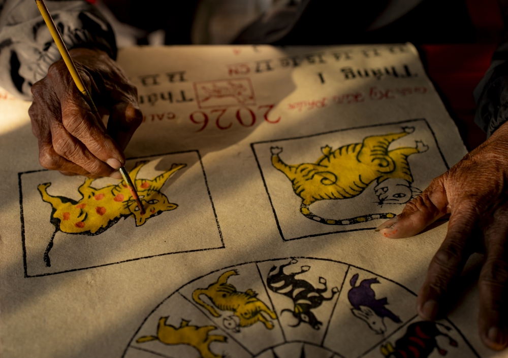 Công đoạn tô tranh