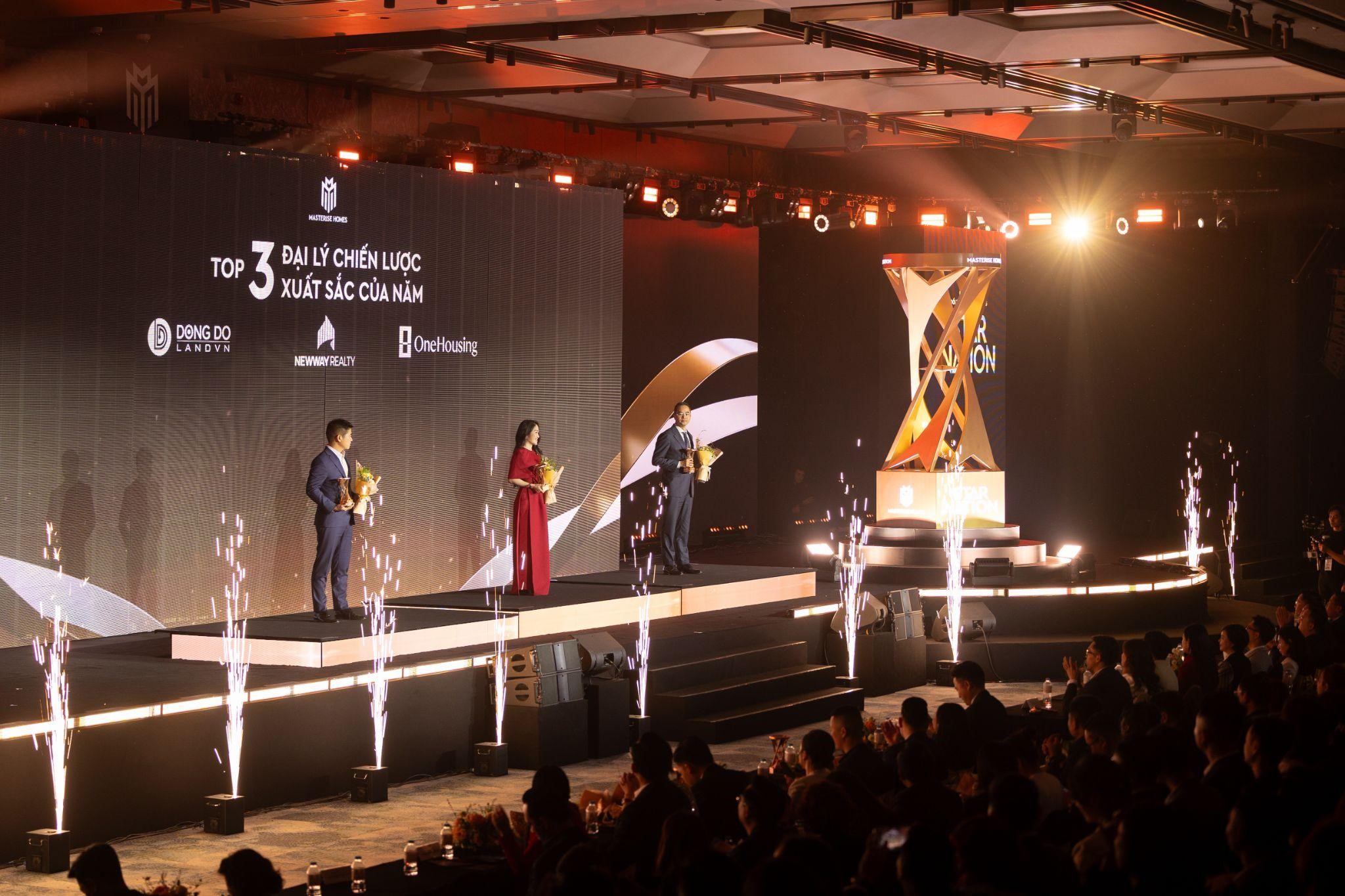 Masterise Homes vinh danh các đại lý chiến lược xuất sắc đã đồng hành xuyên suốt “Hành trình kiến tạo 2025”. Ảnh: Masterise Homes.