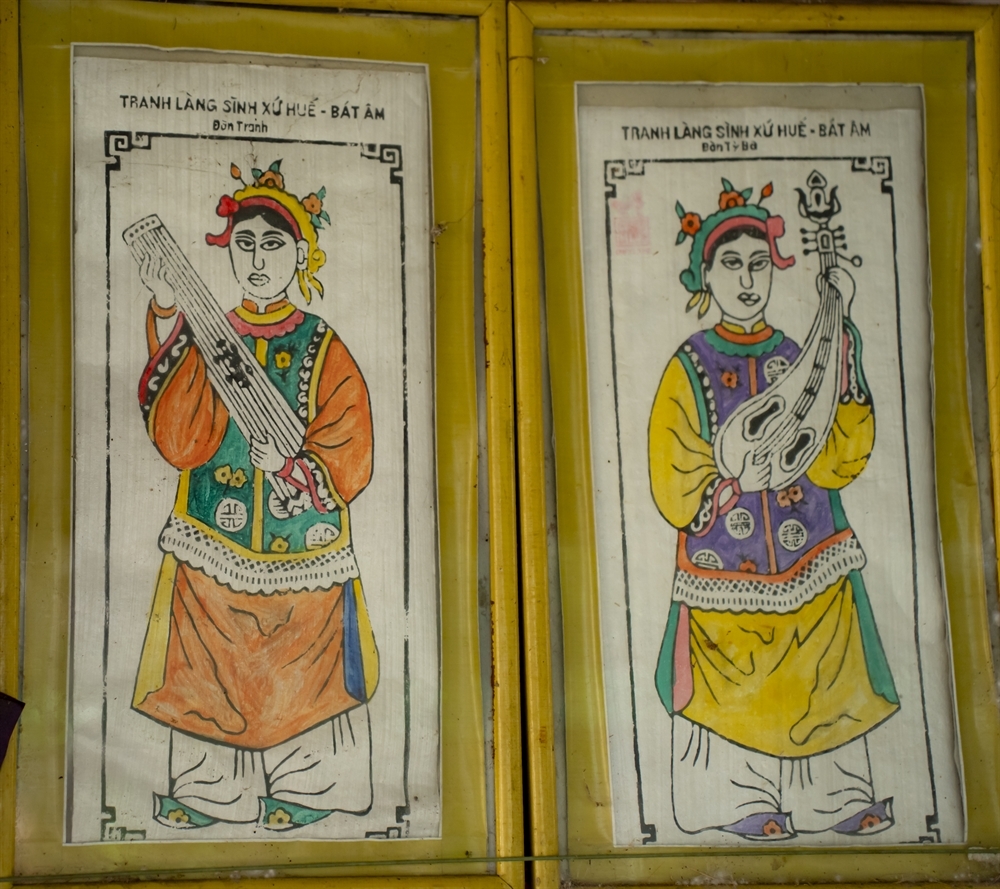 Tranh làm ra không chỉ phục vụ người dân địa phương mà còn theo chân du khách, nhà sưu tầm, những người muốn tìm về một lát cắt văn hóa Huế xưa.