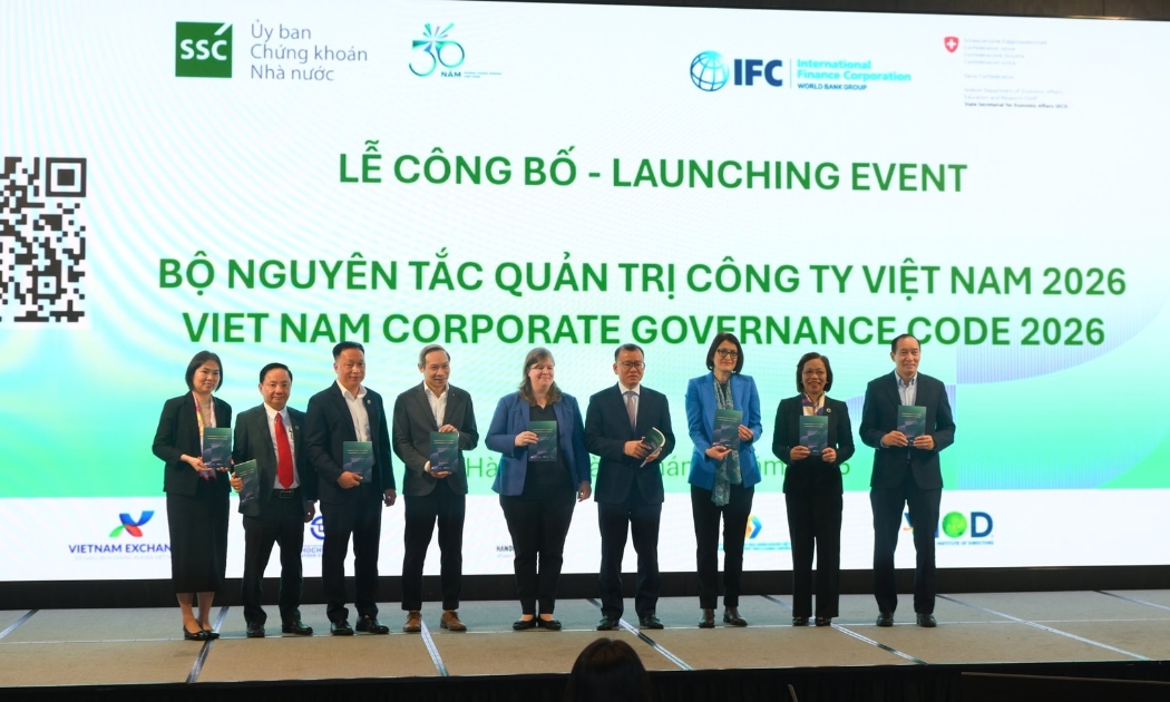 Các đại biểu chụp ảnh tại Lễ công bố Bộ Nguyên tắc quản trị công ty Việt Nam 2026 ngày 4/2.