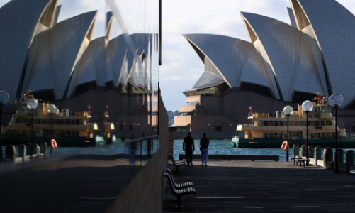 Australia trở thành nền kinh tế lớn đầu tiên tăng lãi suất trong năm 2026