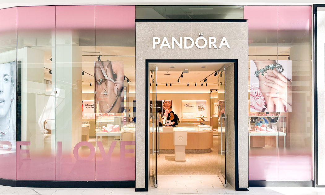 Pandora vẫn đang theo đuổi những cơ hội tăng trưởng lớn chưa được khai thác với tư cách là một thương hiệu trang sức toàn diện. 