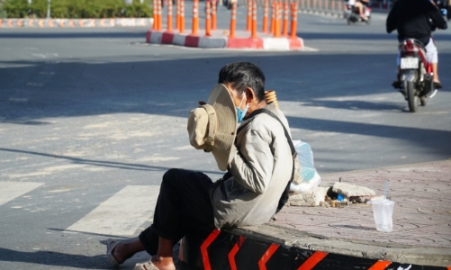 Hà Nội đưa người ăn xin, lang thang vào cơ sở trợ giúp xã hội