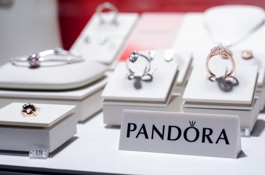 Cổ phiếu của Pandora đã giảm tới 50% trong năm ngoái.