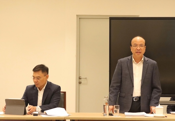 Thứ trưởng Bộ Tư pháp Phan Chí Hiếu chủ trì phiên họp Hội đồng thẩm định dự án Luật Tiếp cận thông tin (sửa đổi). Ảnh: MOJ.