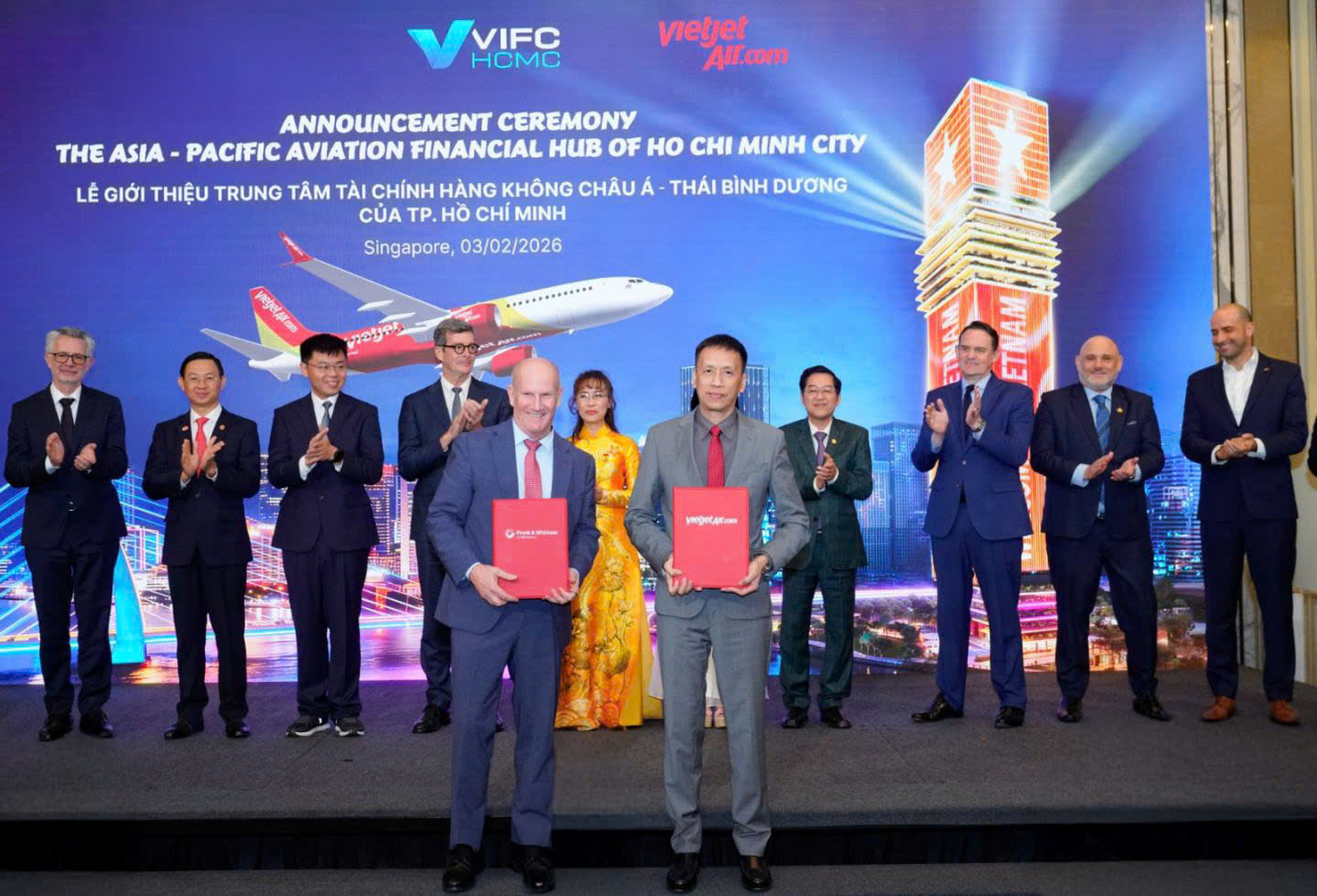 Vietjet và Pratt & Whittney trao thoả thuận đặt hàng động cơ và dịch vụ cho 44 tàu bay Airbus.