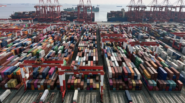 Nhiều địa phương Trung Quốc giảm mục tiêu tăng trưởng kinh tế 2026