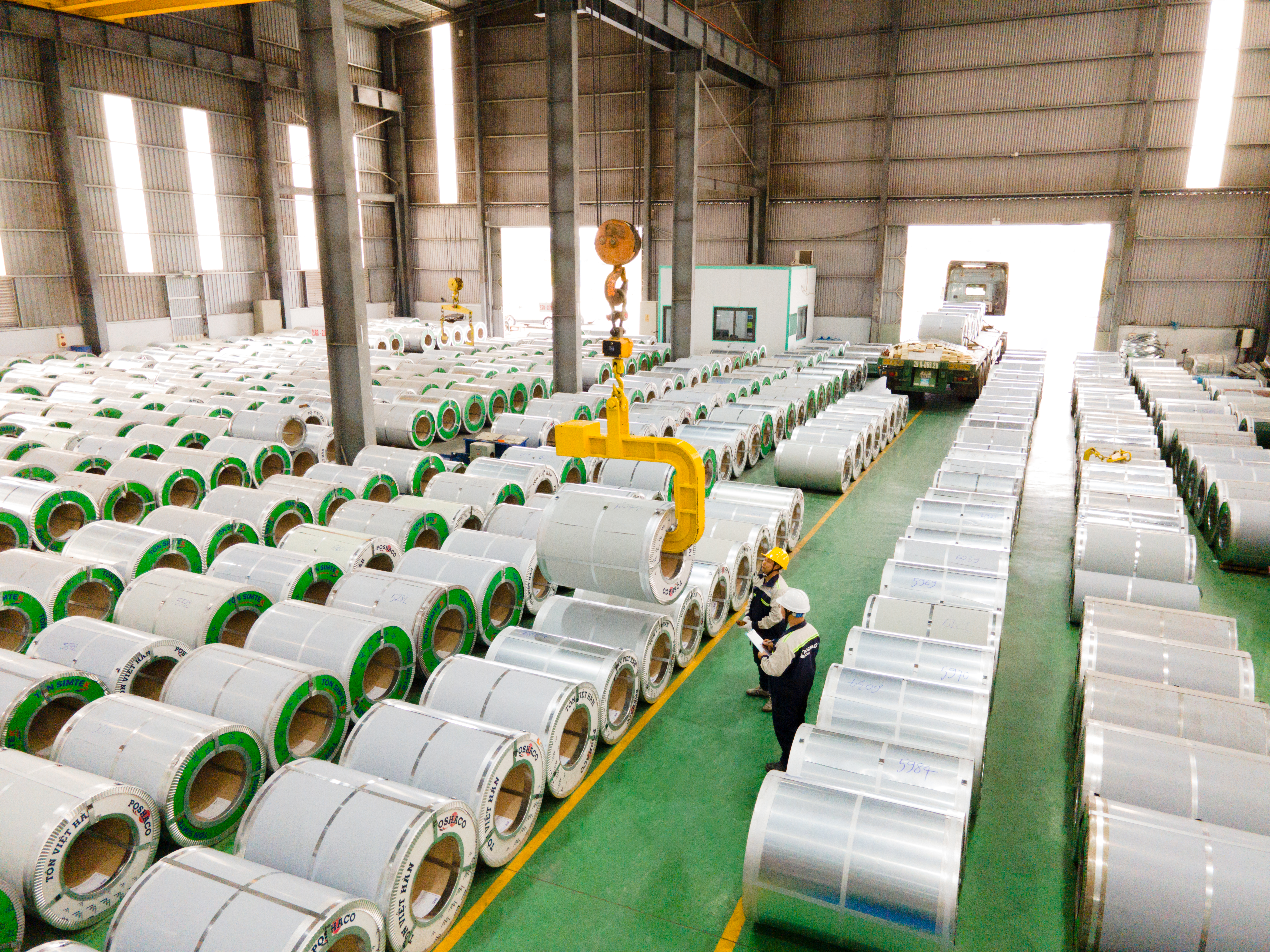 Hệ thống 3 nhà máy tổng diện tích 100.000 m2 của POSHACO Group.
