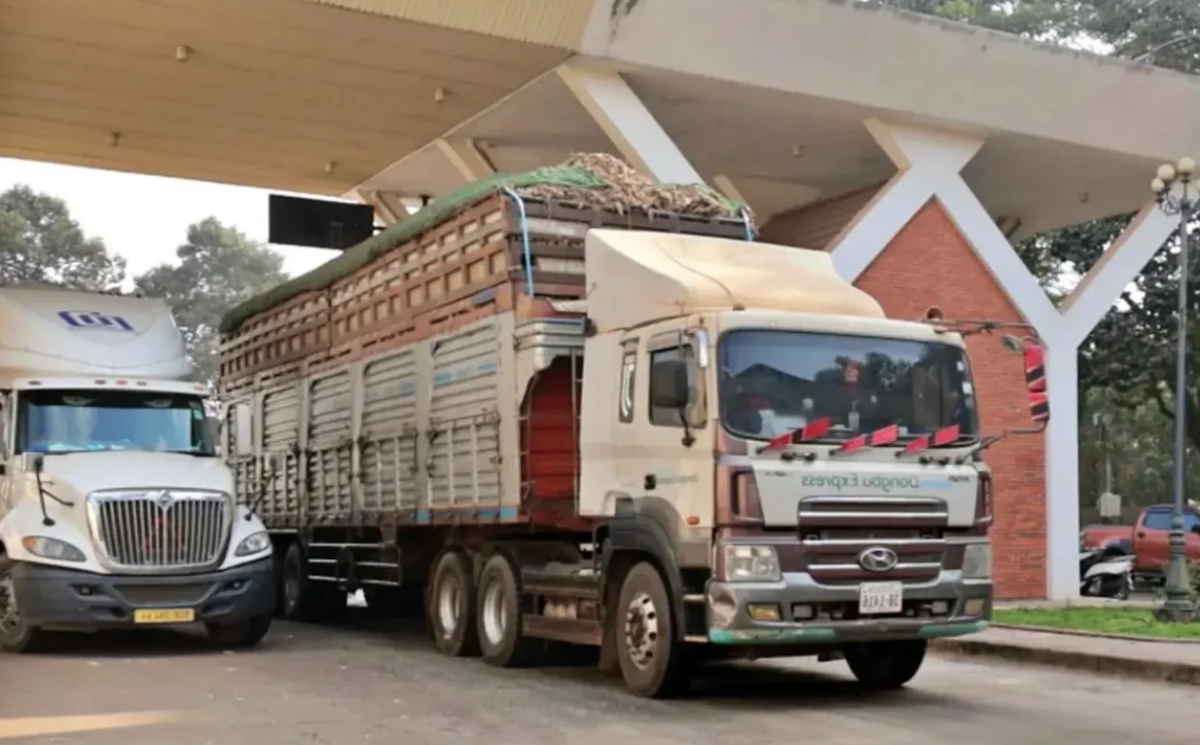 Hoạt động thông quan tại cửa khẩu bị xáo trộn trong những ngày vừa qua.