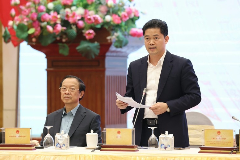 Thứ trưởng Thường trực Bộ Y tế Vũ Mạnh Hà trả lời báo chí tại họp báo Chính phủ thường kỳ tháng 1/2026. 