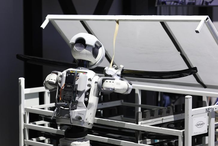Robot Atlas trình diễn các bộ phận chuyển động tại gian trưng bày của Hyundai Motor ở CES, Las Vegas. Ảnh: Yonhap