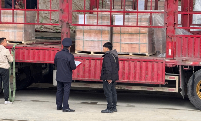 Thực phẩm nhập khẩu “thoát kẹt” sau quyết định lùi Nghị định 46