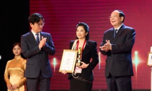 1689 BECKENT BAUER: Bia thủ công 