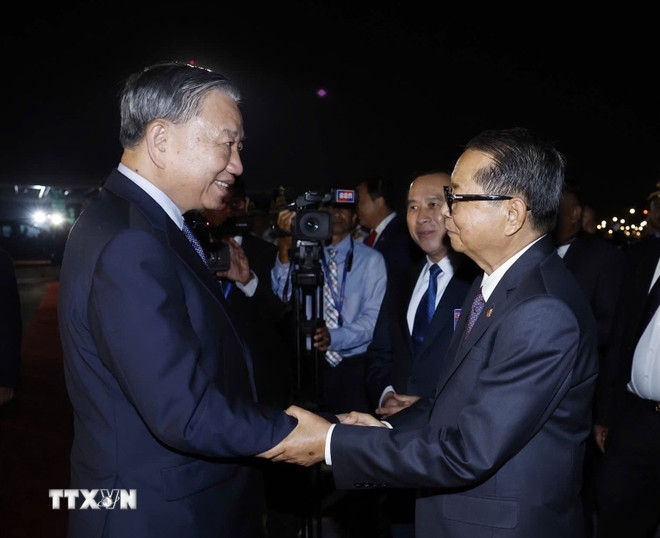 Lễ tiễn Tổng Bí thư Tô Lâm và đoàn cấp cao Việt Nam tại Sân bay Quốc tế Techo. Ảnh: TTXVN