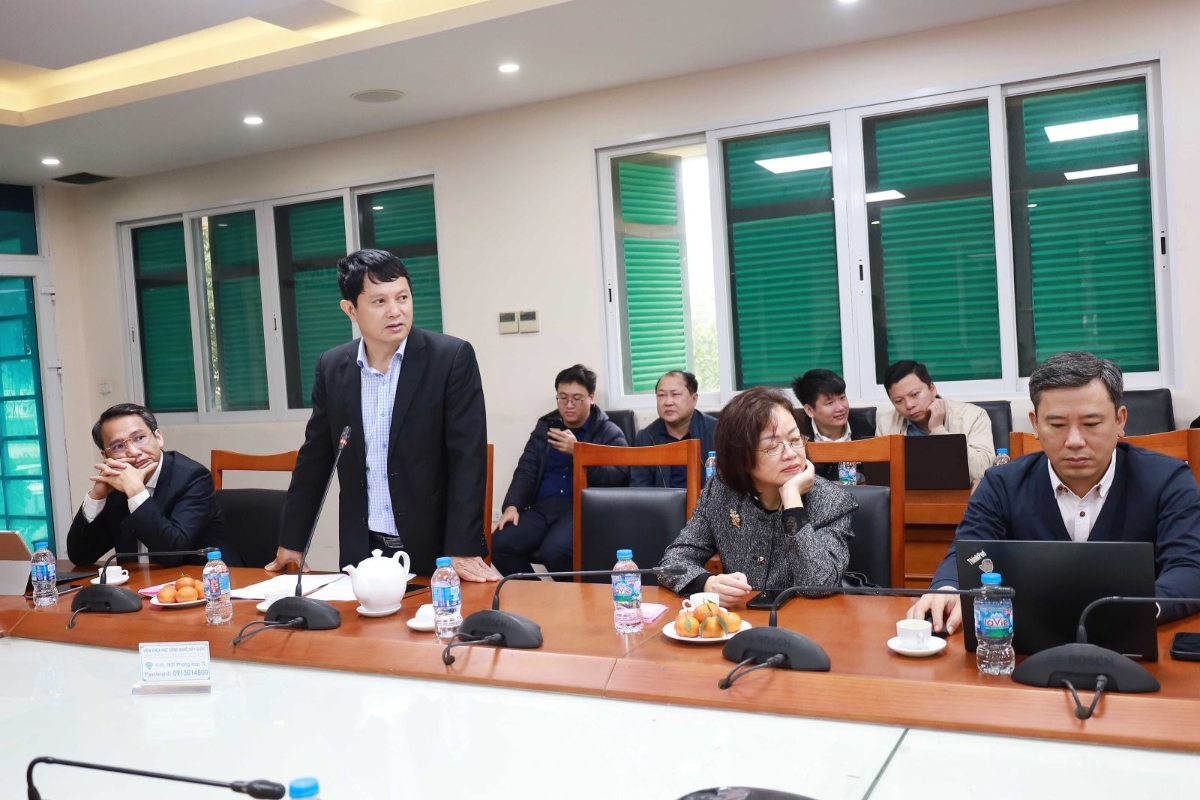 Viện trưởng Nguyễn Hồng Hải phát biểu tại hội thảo. Ảnh: BXD