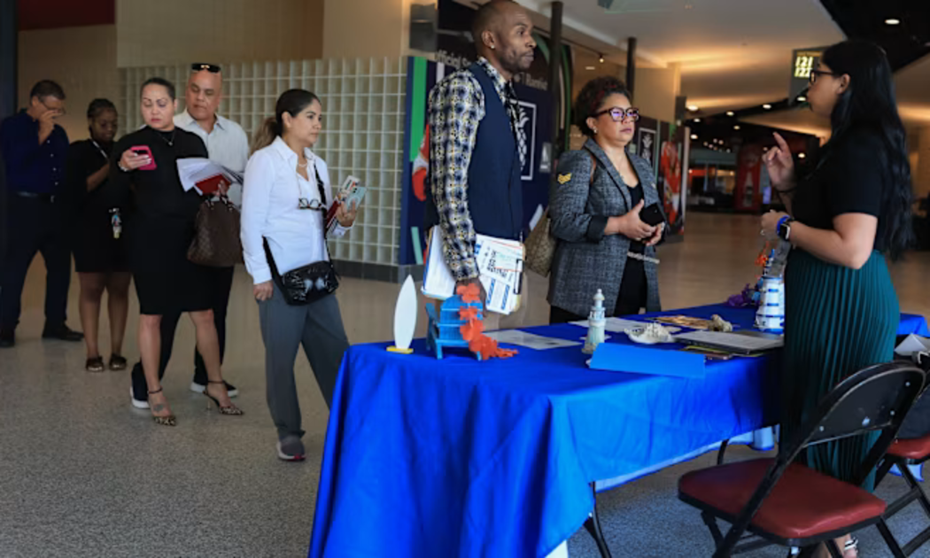 Số lao động bị sa thải ở Mỹ tăng mạnh