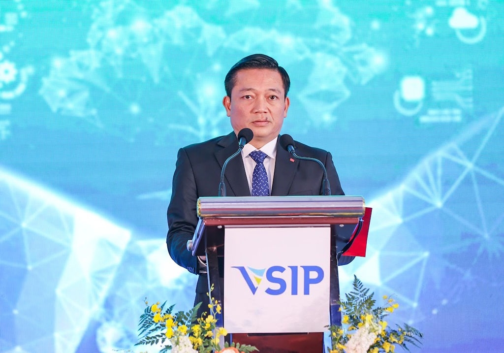 Ông Nguyễn Cao Sơn, Phó Chủ tịch UBND tỉnh Ninh Bình phát biểu tại Lễ khởi công. Ảnh: Viết Dư