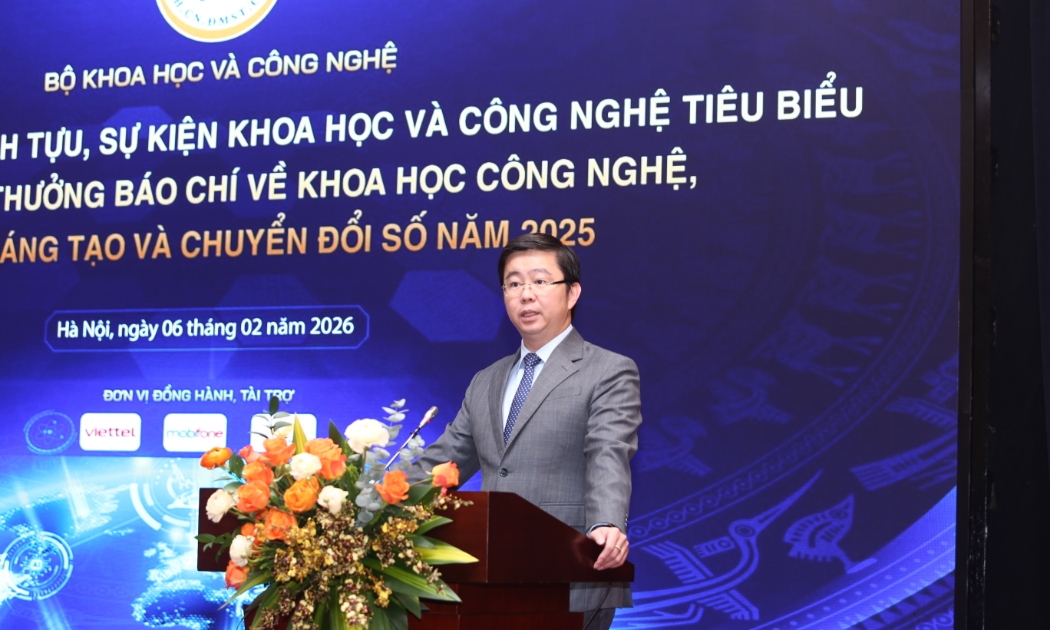 Thứ trưởng Bộ Khoa học và Công nghệ Bùi Hoàng Phương. 