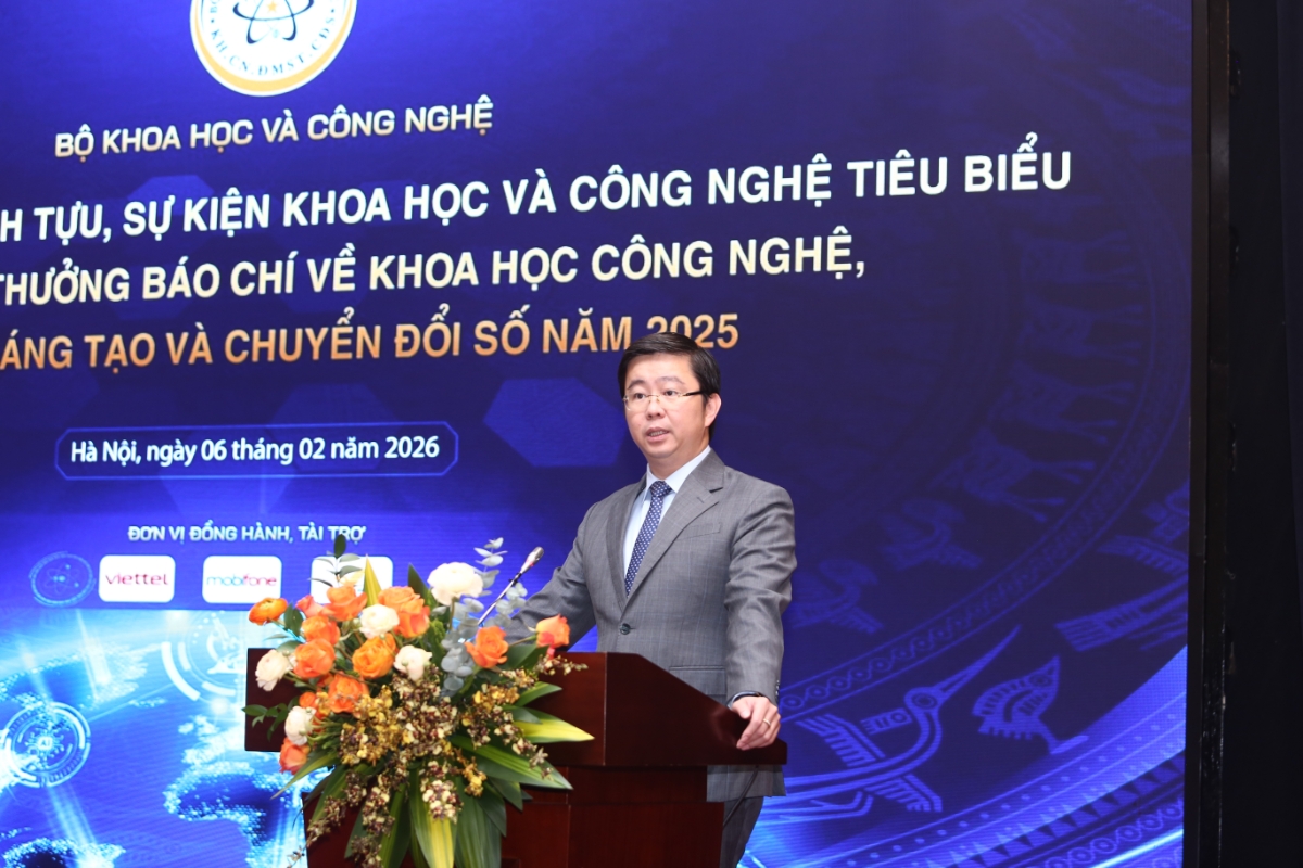 Thứ trưởng Bộ Khoa học và Công nghệ Bùi Hoàng Phương. 