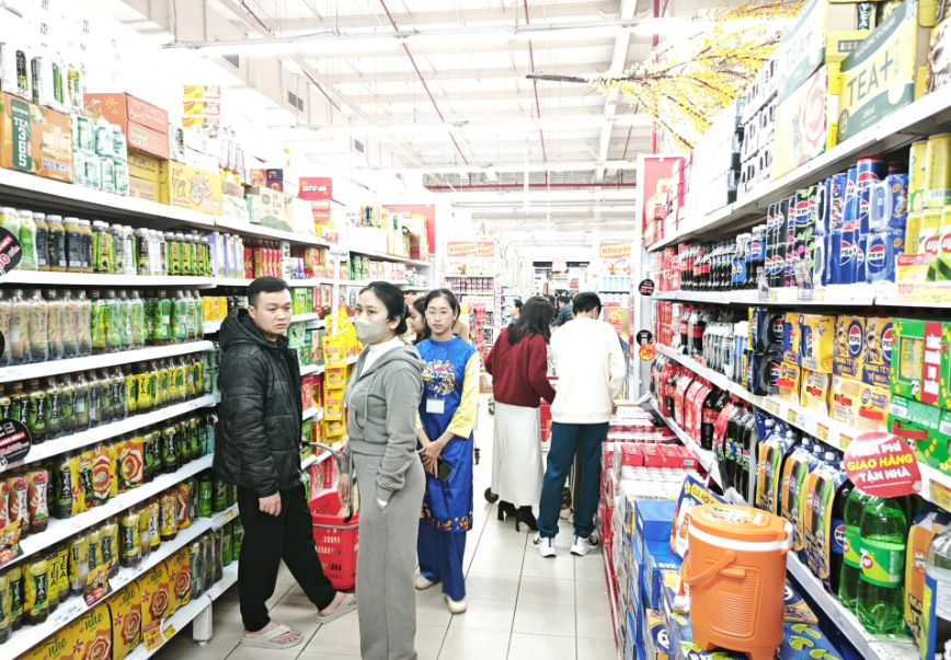 Hệ thống siêu thị chủ động tăng hàng dự trữ, bảo đảm nguồn cung ổn định cho thị trường.