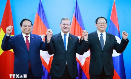 Thủ tướng ba nước Việt Nam – Lào - Campuchia họp triển khai kết quả Cuộc gặp Người đứng đầu ba Đảng