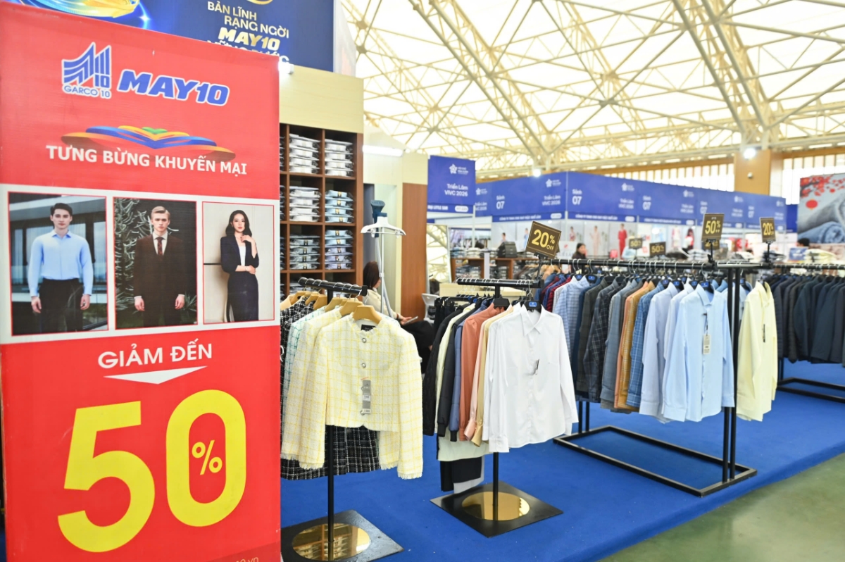 Nhiều ưu đãi từ các đơn vị cho người tiêu dùng khi mua sắm.&nbsp;