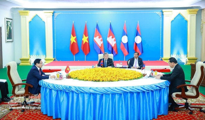 PMs of Vietnam, Cambodia, Laos meet in Phnom Penh