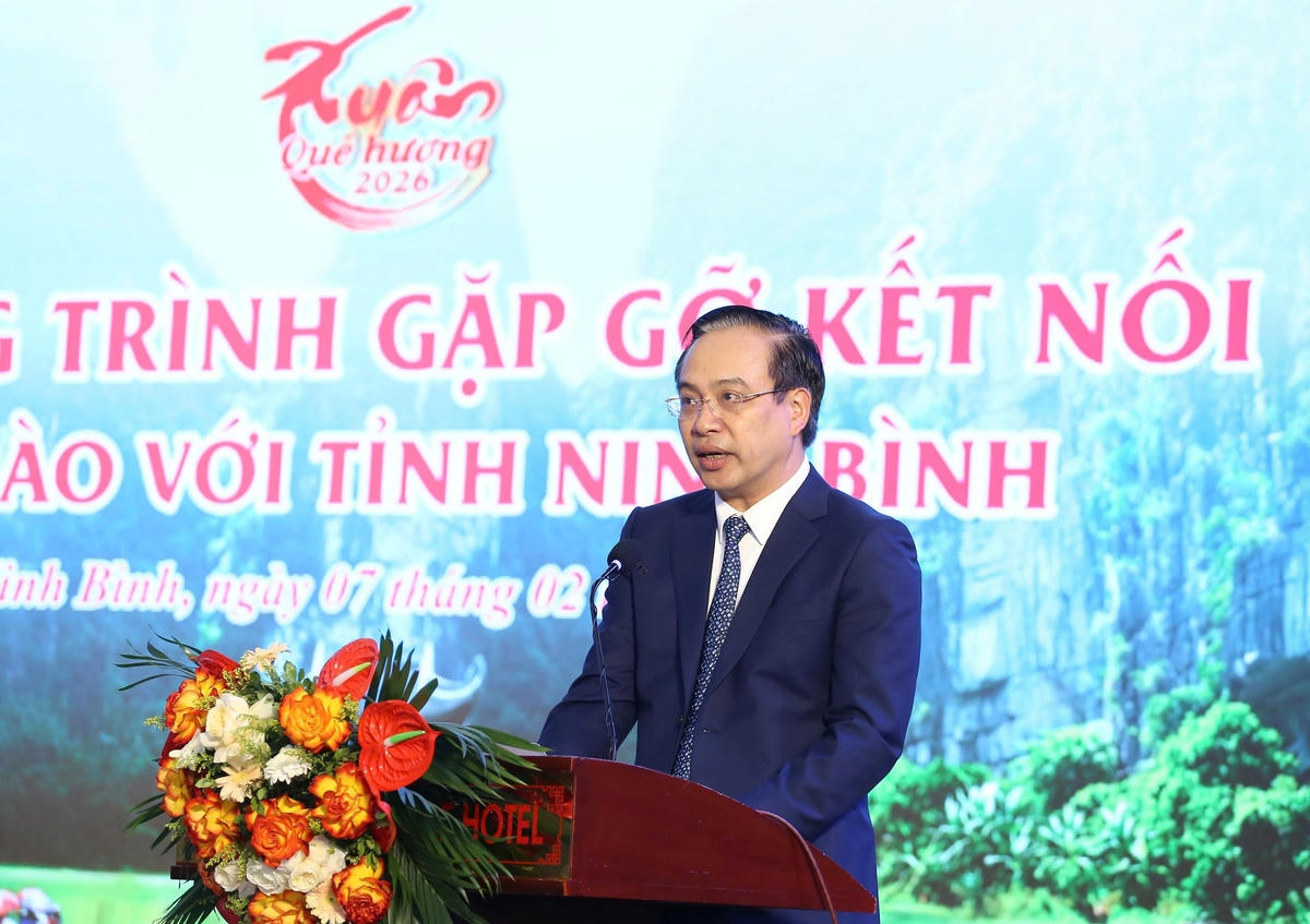 Phó Chủ tịch UBND tỉnh Ninh Bình Đặng Thanh Sơn phát biểu tại chương trình. Ảnh: Thành Long.