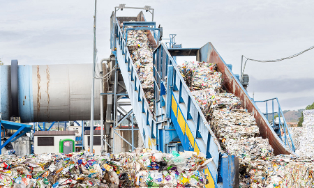 Mục tiêu đến năm 2030, phát triển ngành công nghiệp môi trường thành một ngành kinh tế có đóng góp quan trọng trong nền kinh tế Thủ đô. Ảnh minh họa