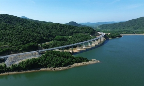 Vietnam to expand expressway network to 9,000km by 2050