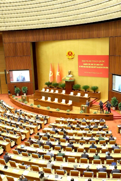 National conference to disseminate, implement Party Congress's Resolution concludes