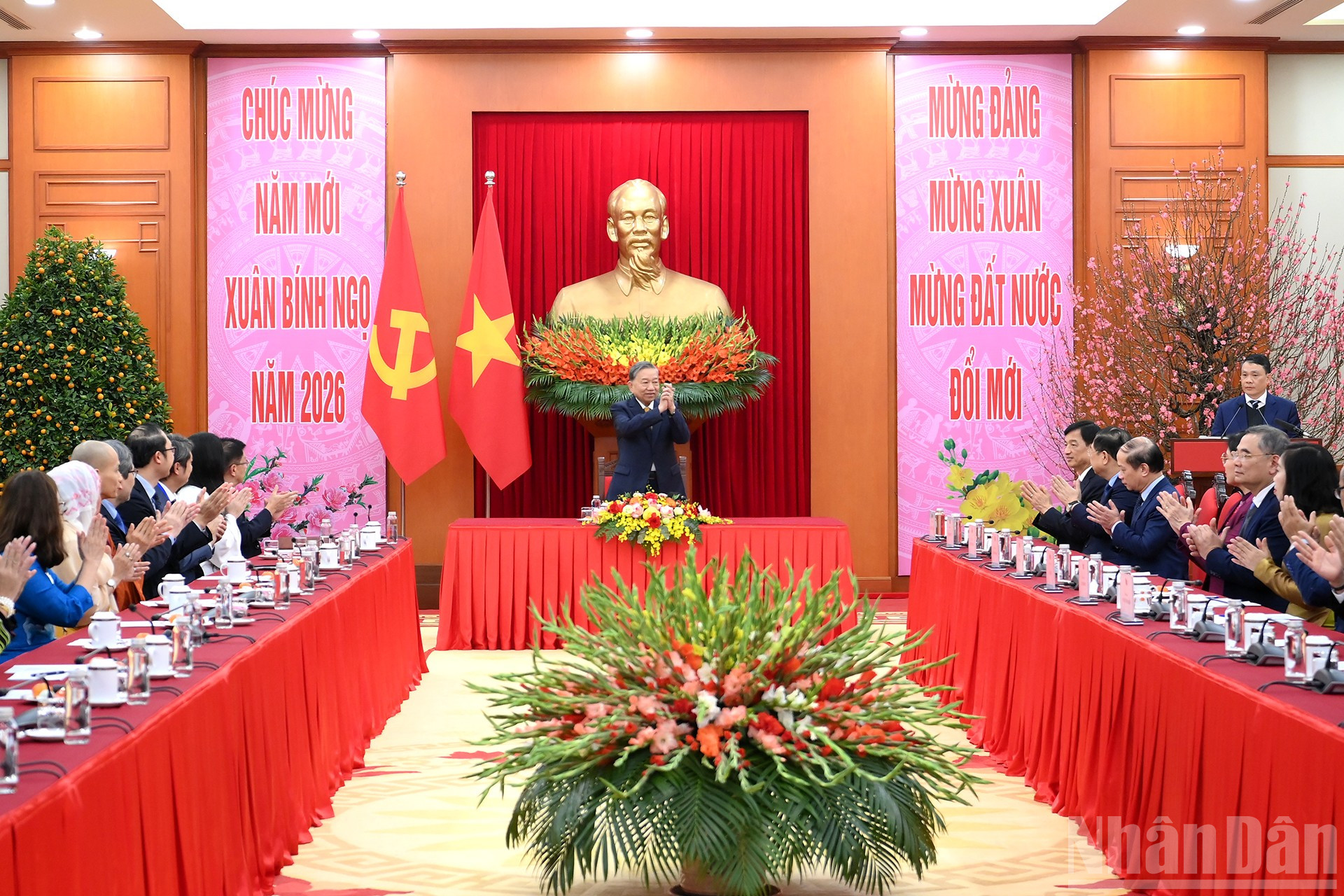Tổng Bí thư Tô Lâm chủ trì gặp mặt Đoàn kiều bào tiêu biểu tham dự Chương trình Xuân Quê hương 2026. Ảnh: Nhân Dân
