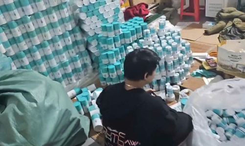 Triệt phá đường dây sản xuất, buôn bán thuốc giả đặc biệt lớn, đội lốt “hàng ngoại” bán online