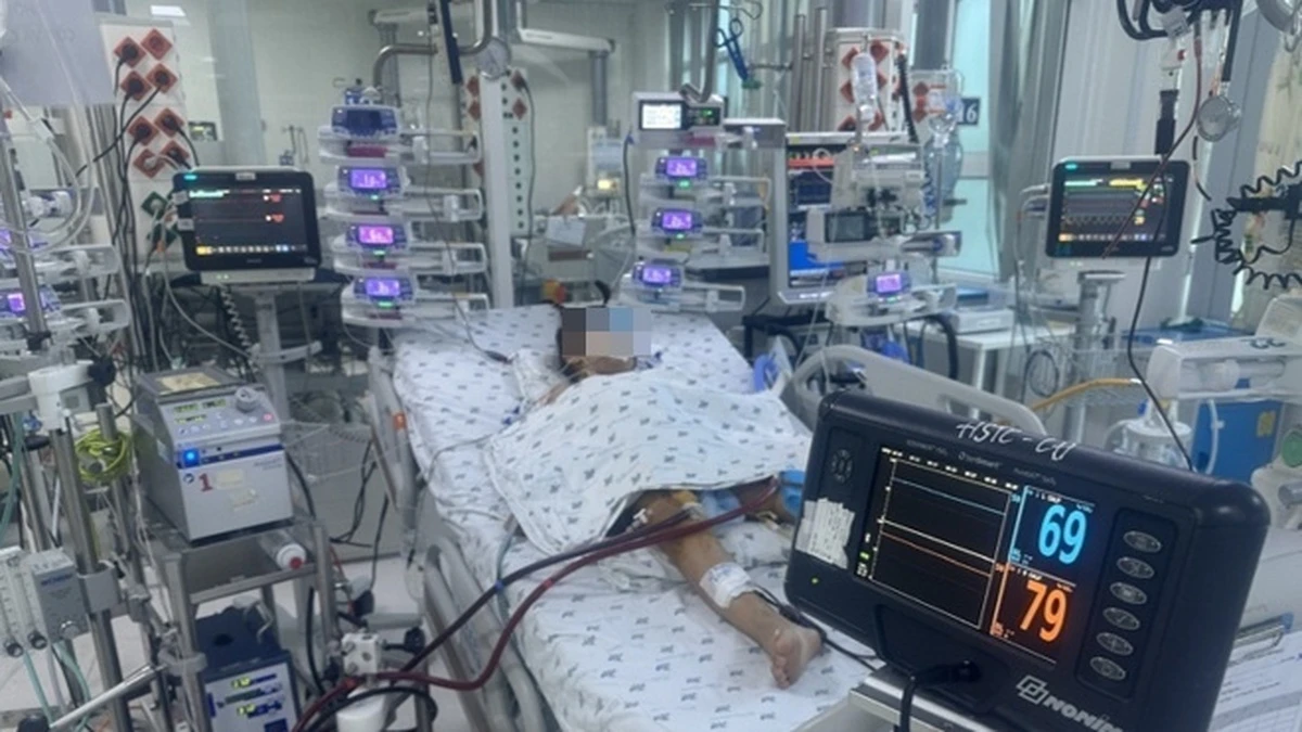 Bệnh nhi phải can thiệp ECMO vì viêm cơ tim tối cấp.